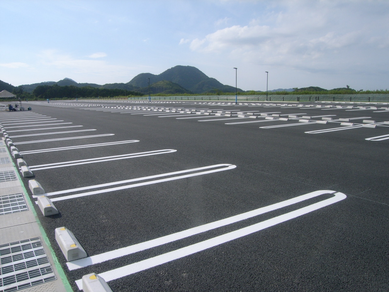 九州大学(伊都)基幹・環境整備(イーストゾ-ン大規模駐車場等)工事